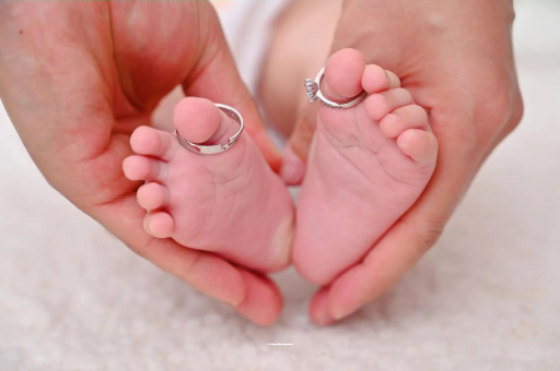 敦煌宝宝发烧手心比额头烫